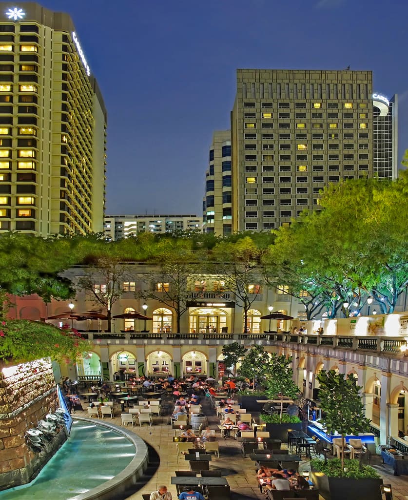שדרת העיר (Civic District)